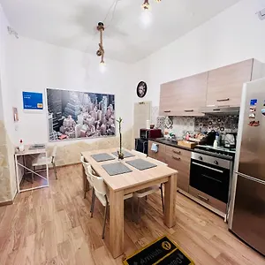 Nocleg ze śniadaniem Il, Katania